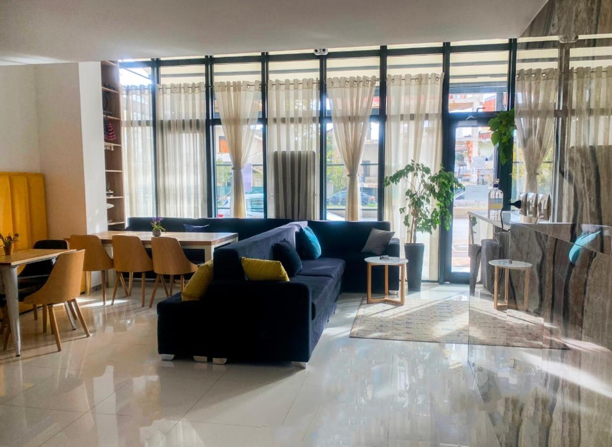 Park Hotel Tirana Yzberishti Extérieur photo