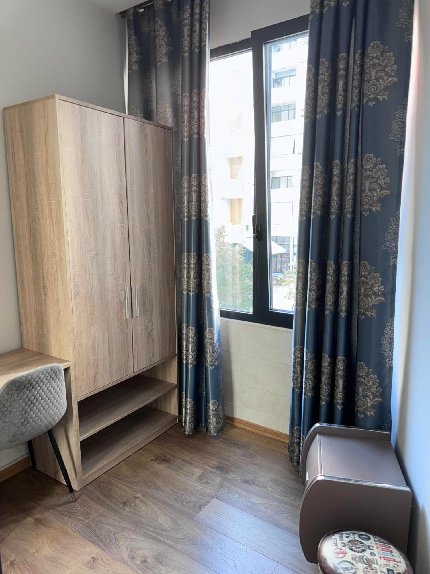 Park Hotel Tirana Yzberishti Extérieur photo