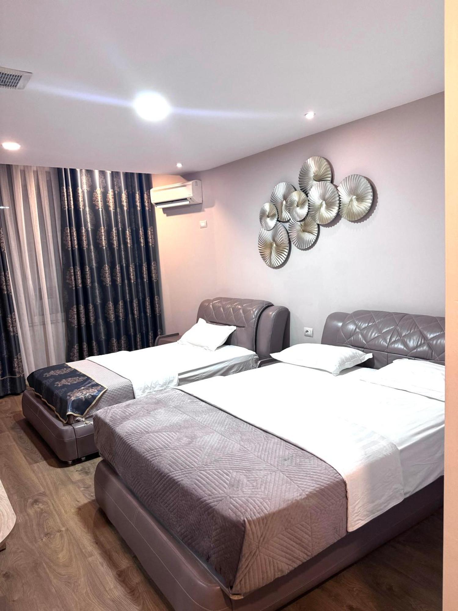 Park Hotel Tirana Yzberishti Extérieur photo