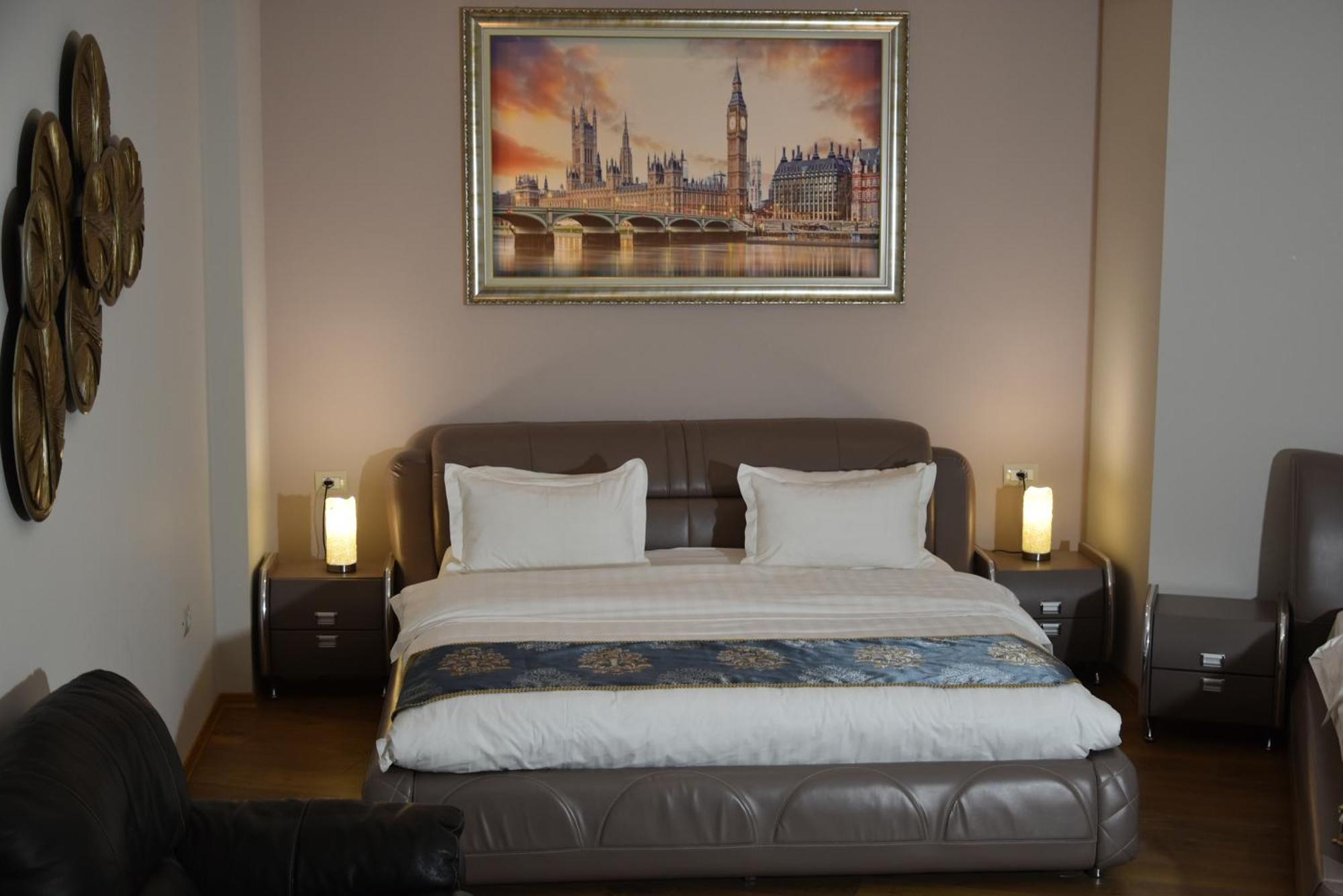 Park Hotel Tirana Yzberishti Extérieur photo